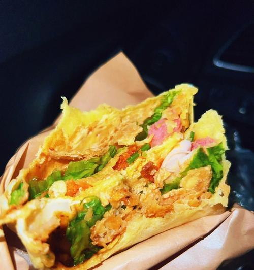 制作可口的煎饼——一场美食游戏（一步步学做美味煎饼，享受吃货乐趣）