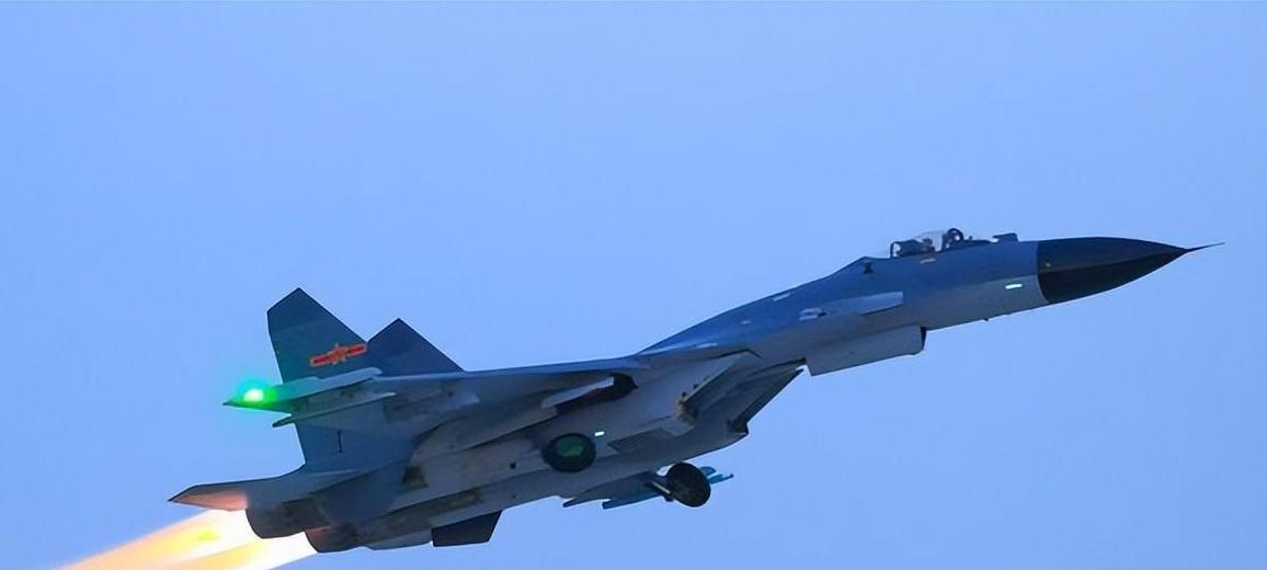 超越极限，喷气战机空中竞速高手的秘密（通过游戏掌握喷气战机空中竞速技巧的15个要点）